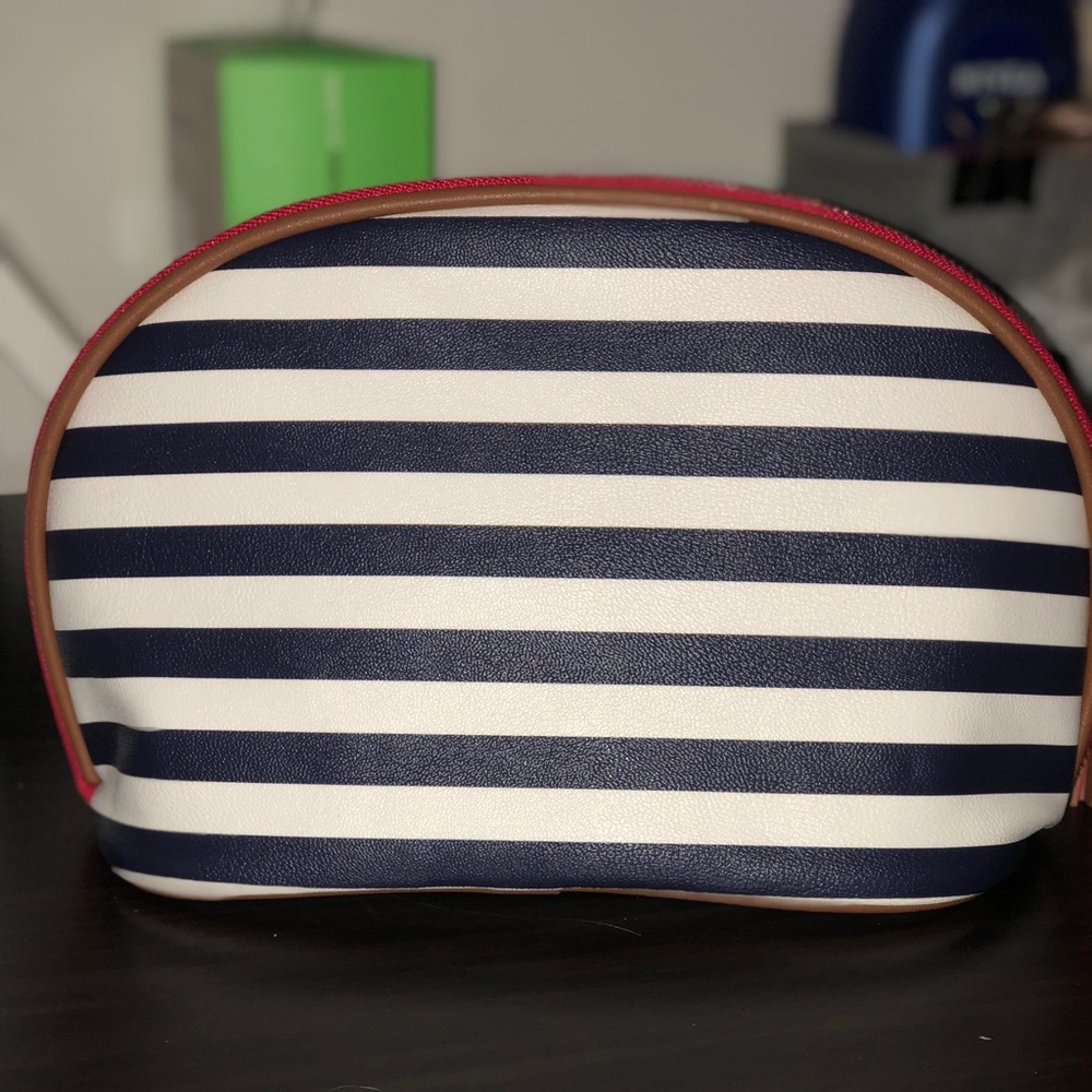 Makeup bag
